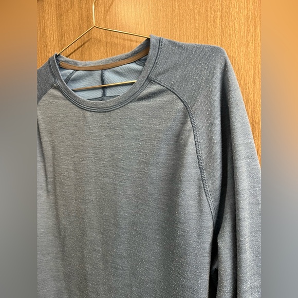 All In Motion Long Sleeve T-Shirt - Picture 2 of 3